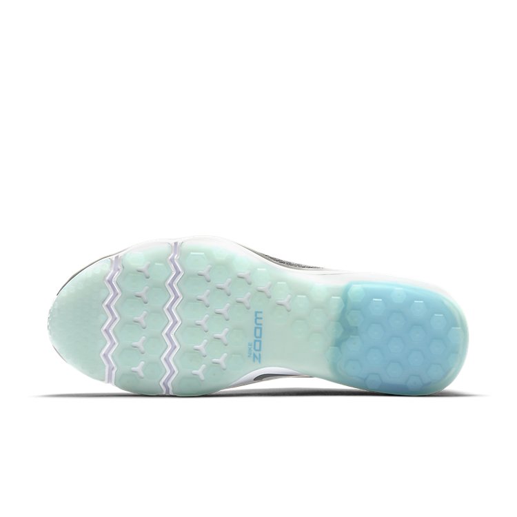 (WMNS) Nike Air Zoom Fearless Flyknit 'Cool Grey' 850426-004
