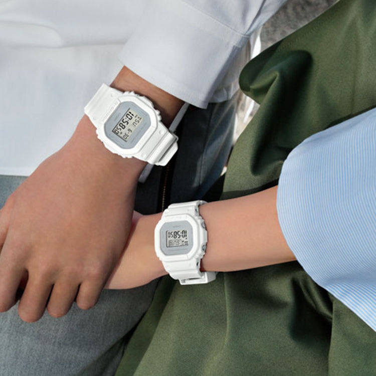 CASIO G-Shock Square 'White' DW-5600CU-7