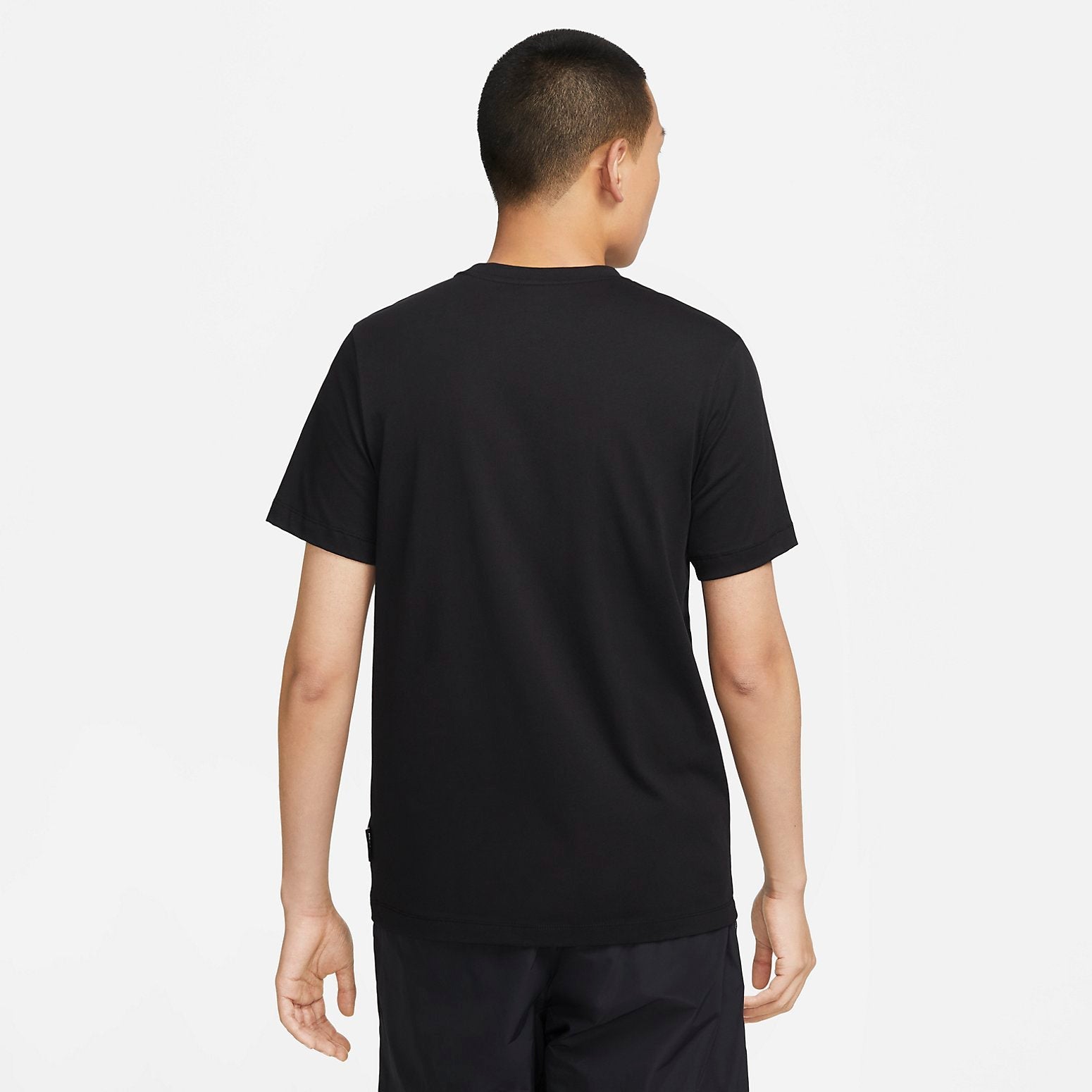 Nike Swoosh T-Shirt 'Black' FD1245-010