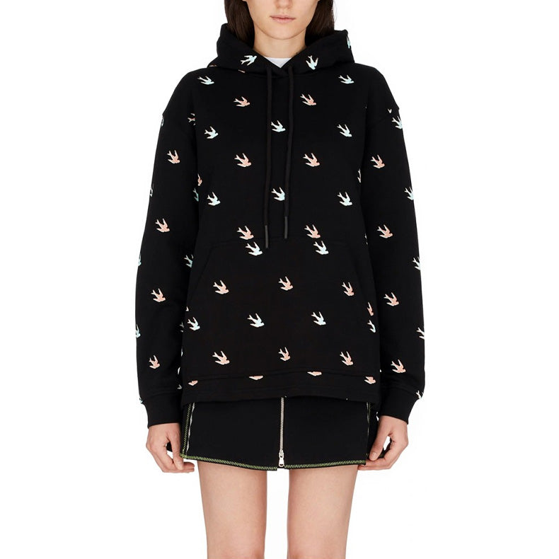 (WMNS) Alexander McQueen Contrasting Colors Printing Logo Hoodie 'Black' 566916-RNJ57-1000