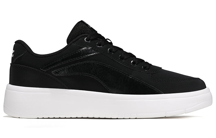 (WMNS) Li-Ning Classic Skateboarding 'Black White' AGCR470-3