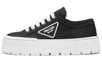 PRADA Low Top Stylish Skateboarding Shoes Women's Black