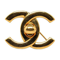CHANEL 1996 Cc Turn lock Brooch