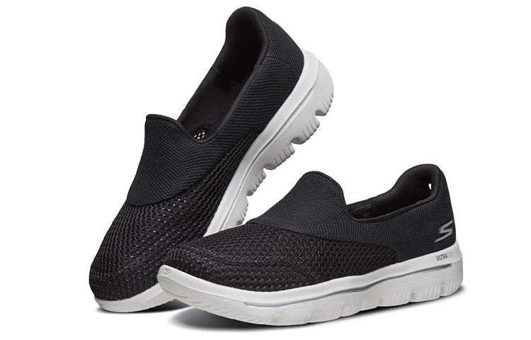 (WMNS) Skechers Images Go Walk Evolution Ultra Low-Top Black 15753-BKW
