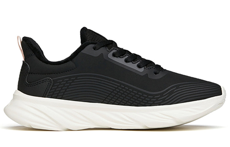(WMNS) ANTA Running Series Sneakers Leather Fleeced 'Black White' 122145571-8