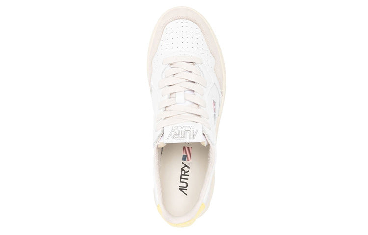 (WMNS) AUTRY Medalist Low Leather and Suede 'White Beige Yellow' AULW-LS54