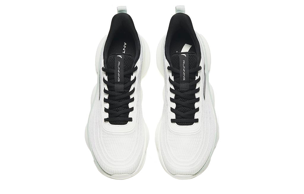 ANTA Running Series Sneakers 'White Green BlackW' 912335572-3