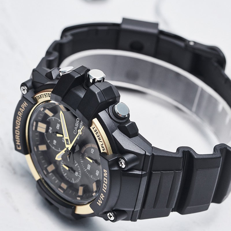 CASIO Waterproof Sports Mens Black Analog MCW-110H-9A