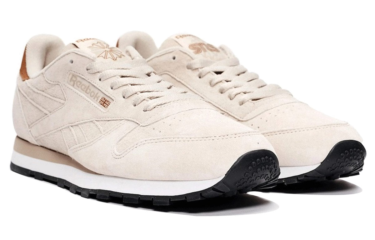 Reebok Sneakersnstuff x Classic Leather 'Walking - Stucco' GZ8706