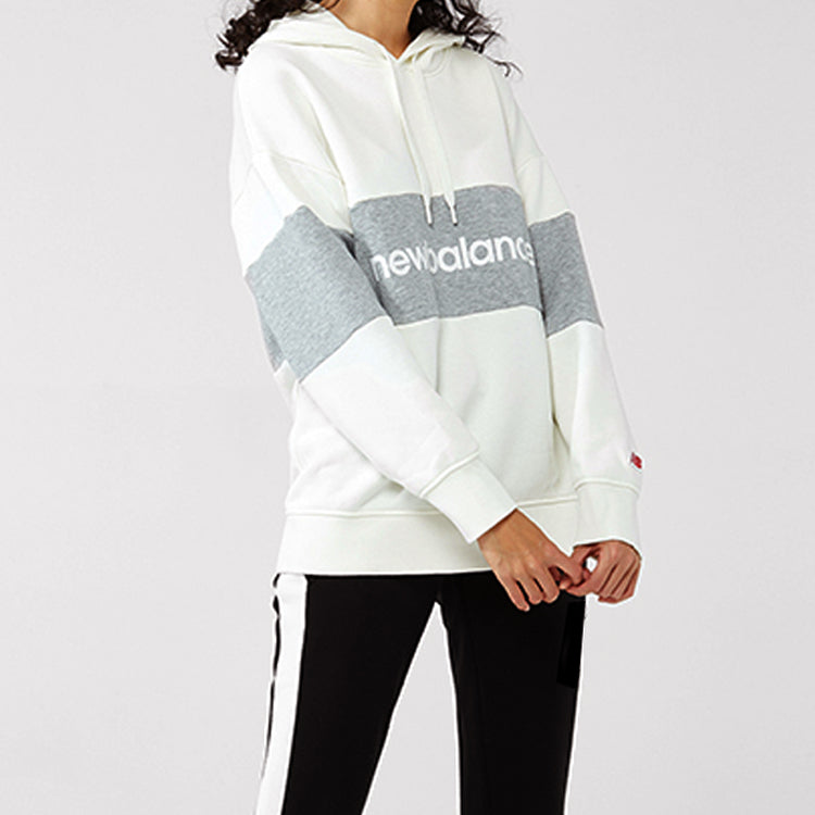 (WMNS) New Balance Logo Printing Sweatshirt White AWT93532