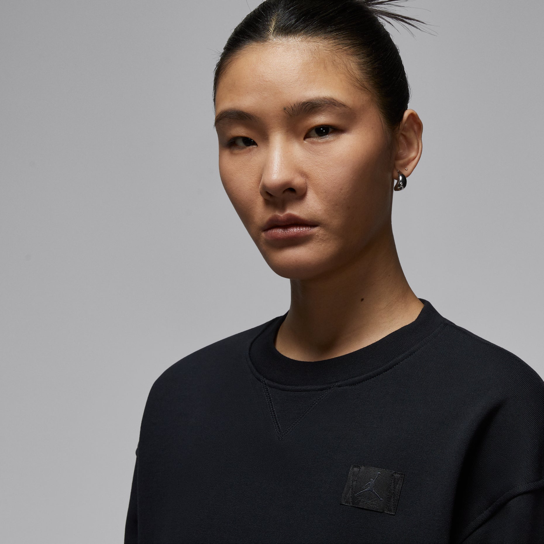 (WMNS) Air Jordan Flight Fleece Mid-Length Crew Neck Sweatshirt 'Black' IF1007-010