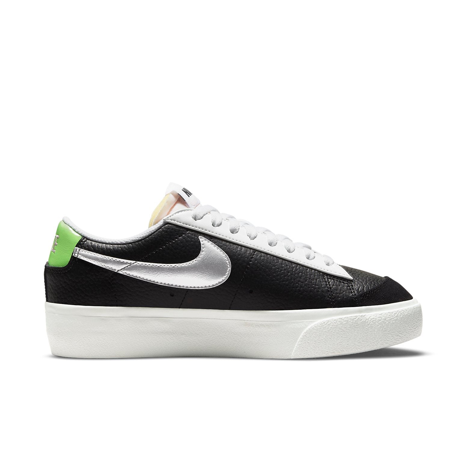 (WMNS) Nike Blazer Platform 'Black Metallic Silver' DN8010-001