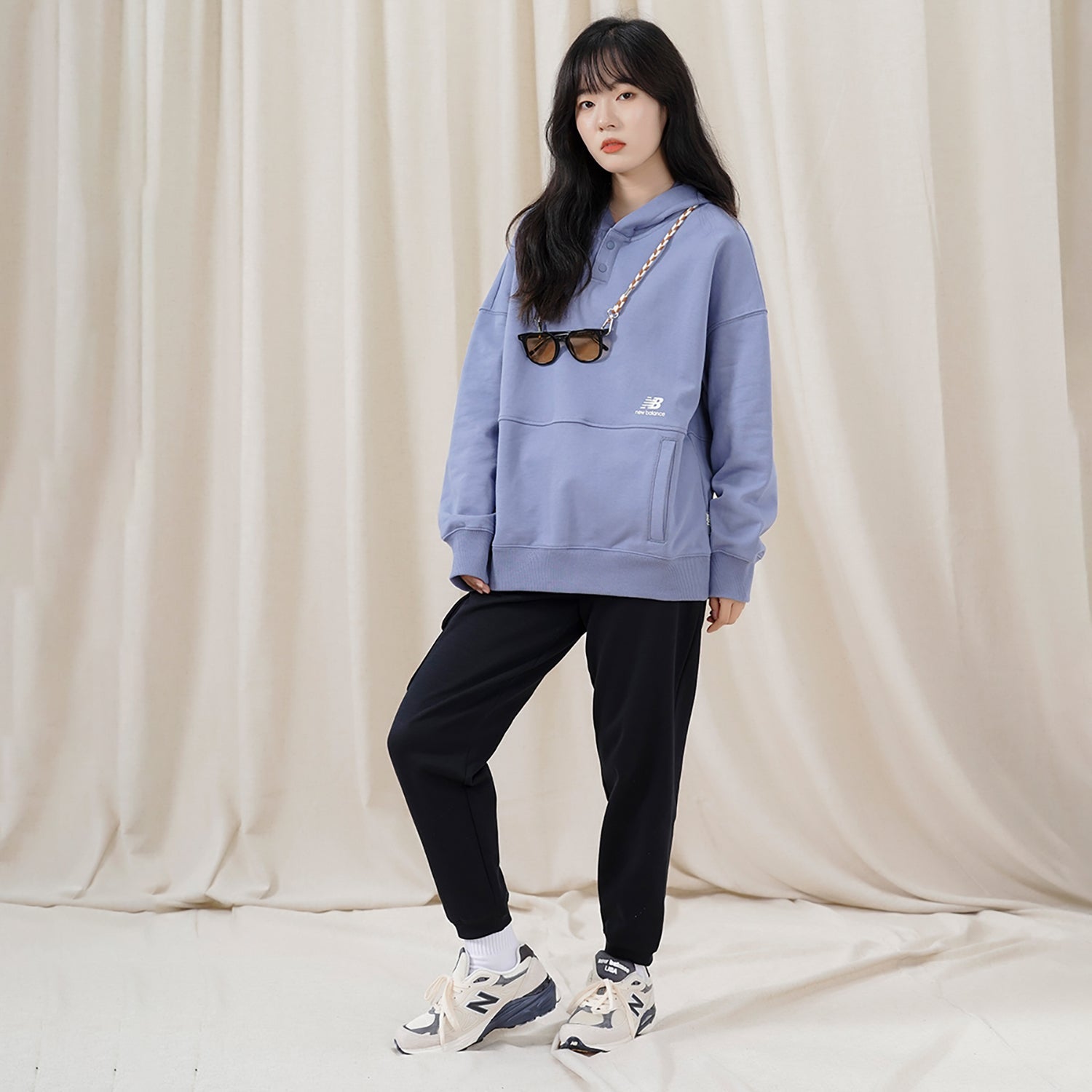 (WMNS) New Balance Classic Lifestyle Plain Hoodie Asia Sizing 'Blue' AWT23322-AGY