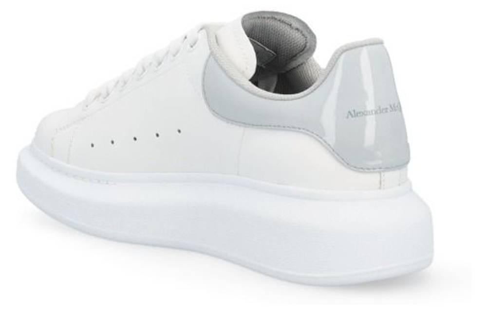 (WMNS) Alexander McQueen Larry Oversize Sneakers 'White Grey' 697101WIBND9766