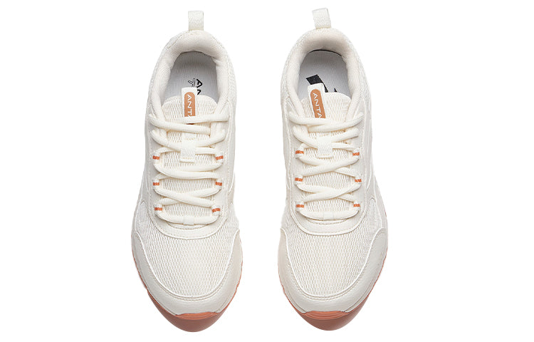 (WMNS) ANTA Training Series Sneakers 'Beige' 122047775-1
