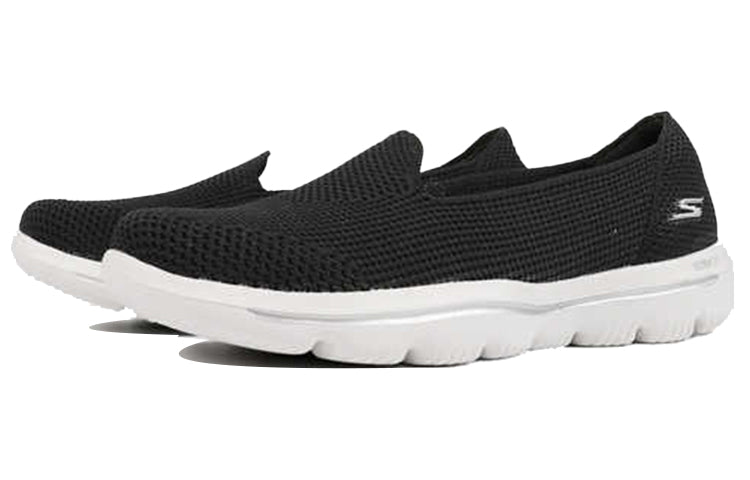 (WMNS) Skechers Slip-On Shoes 'Black White' 15755-BKW