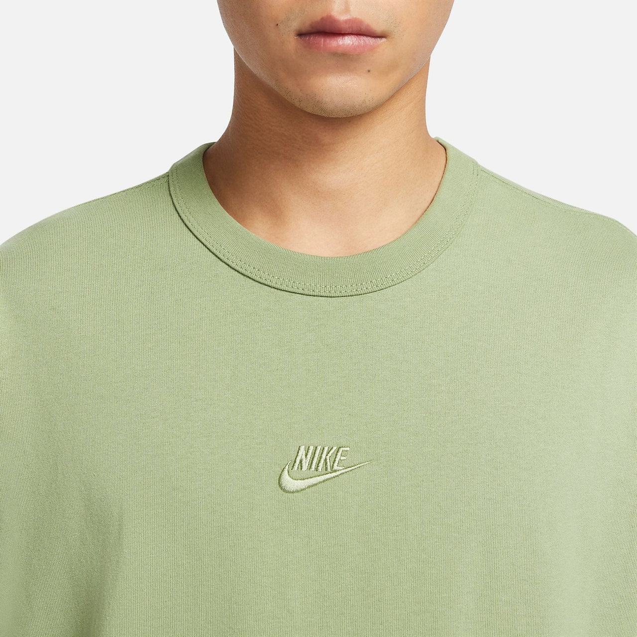 Nike Sportswear Premium Essentials T-Shirt 'Green' DO7393-386