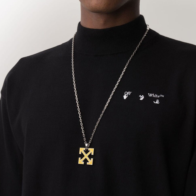 Off-White Arrows Pattern Silver OMOB095S21MET0017819