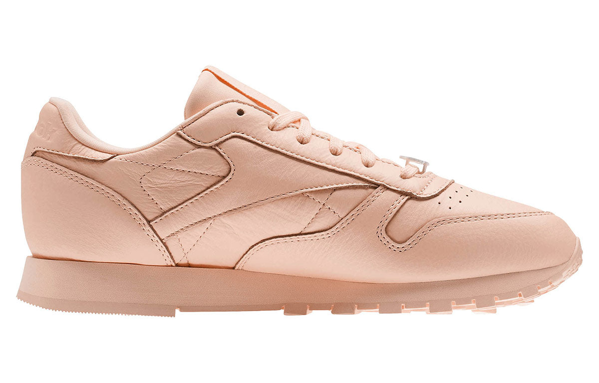(WMNS) Reebok Classic Leather Running Shoes Pink BS7912