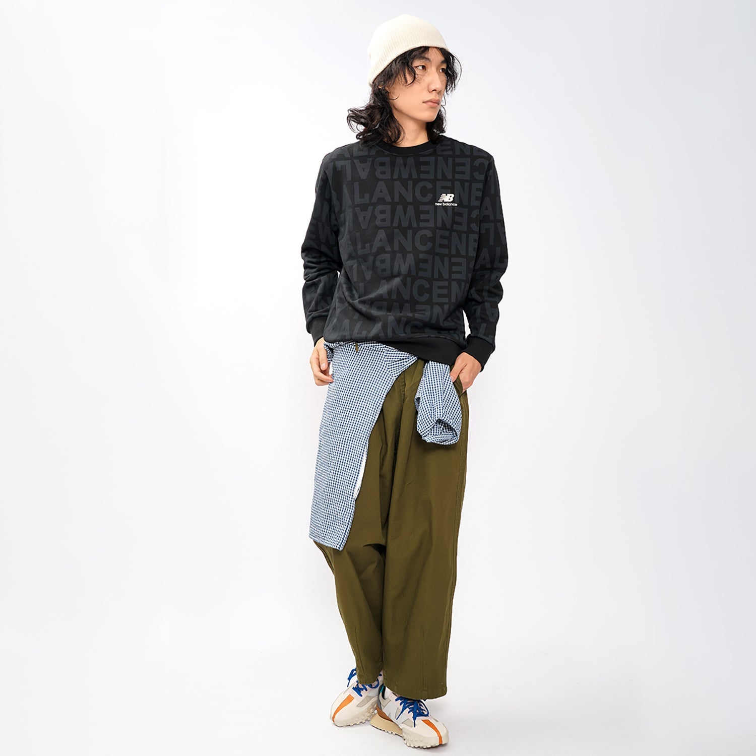 New Balance Logo Full Print Sports Round Neck Pullover Black AMT14333-BK