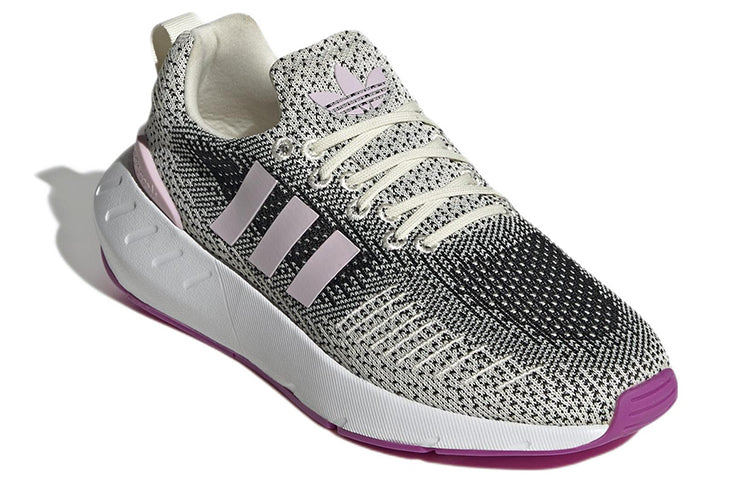 (WMNS) adidas Swift Run 22 'Cream Black Clear Pink' GV7979
