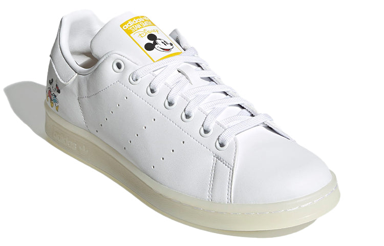 adidas Disney x Superstar 'Mickey and Minnie - Holding Hands' GW2255