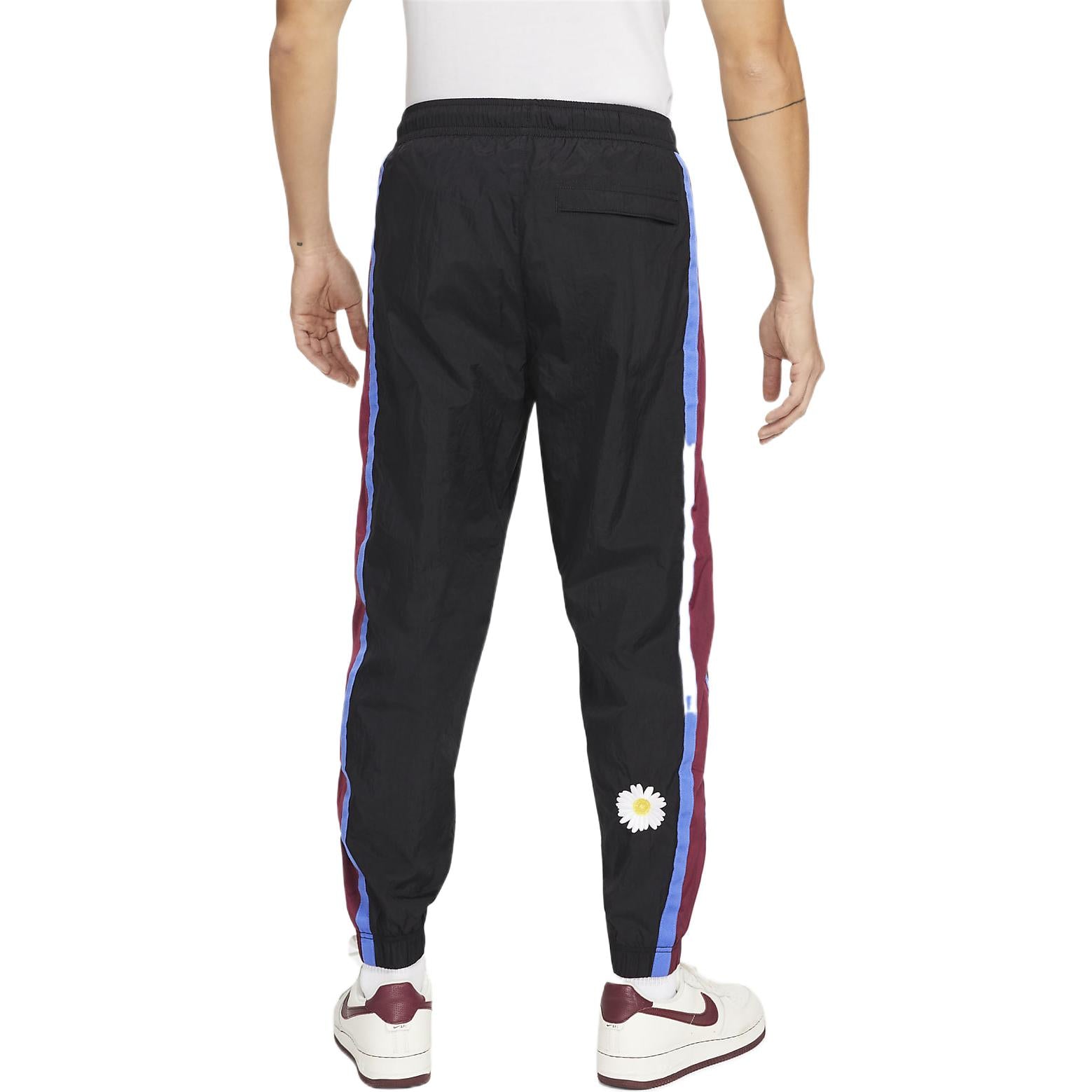 Nike FW22 Logo DM5026-010