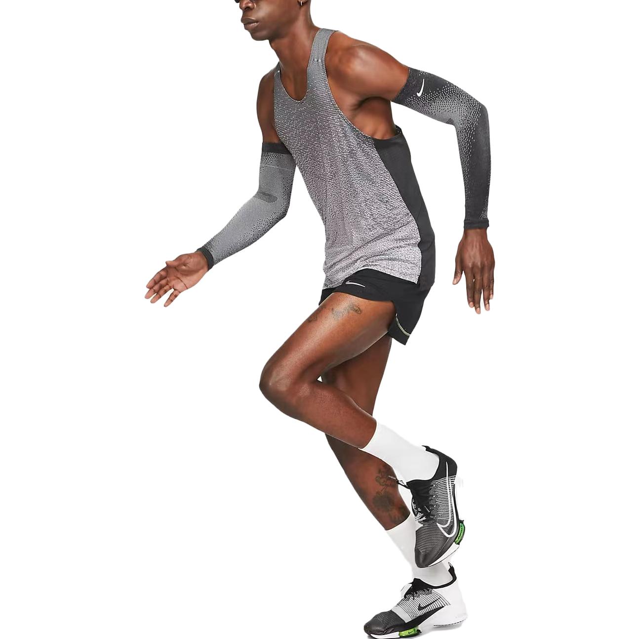 Nike Running Run Division Pinnacle Tank 'Grey Black' DA1297-010