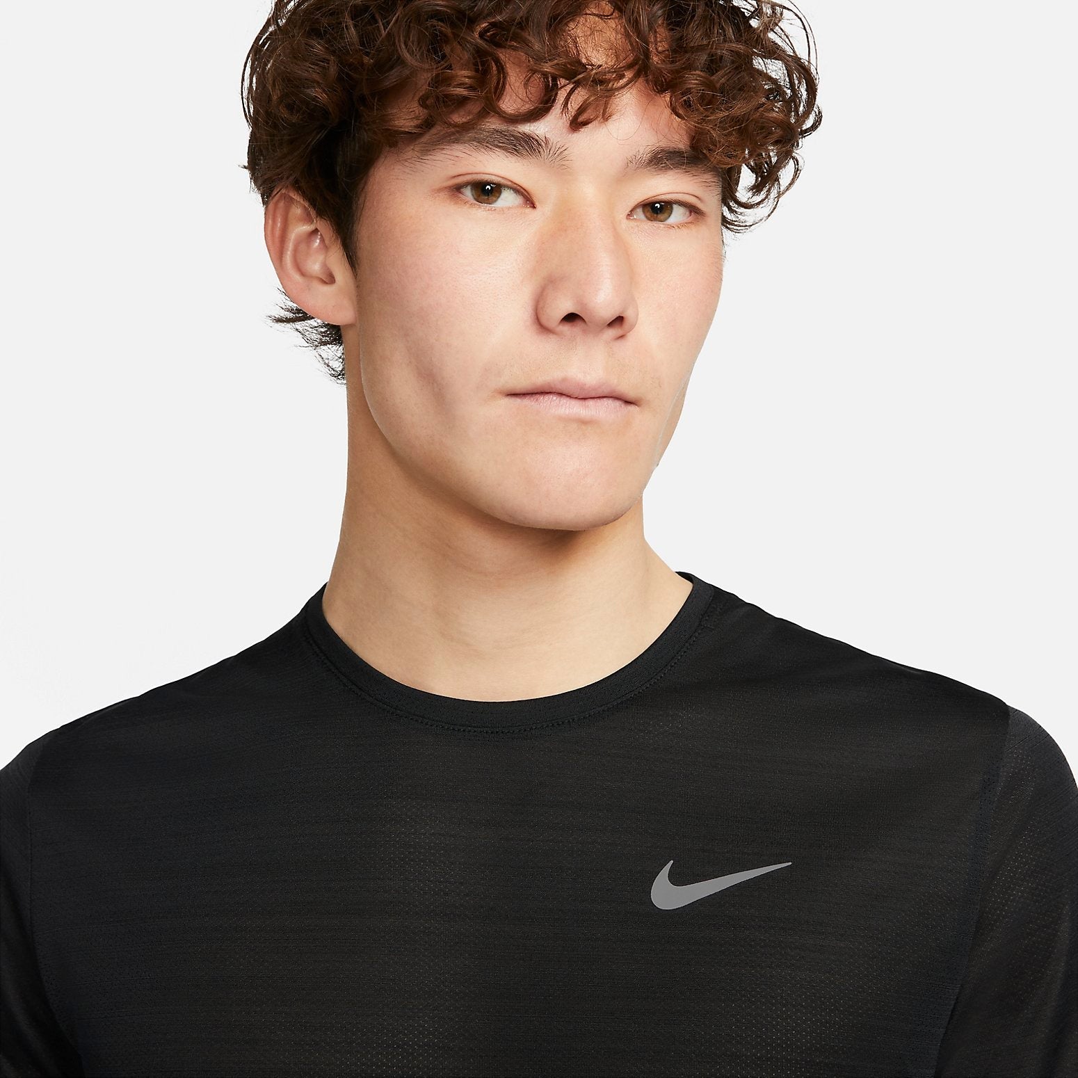 Nike Dri-FIT Miler Short-Sleeve Top 'Black' DX0875-010