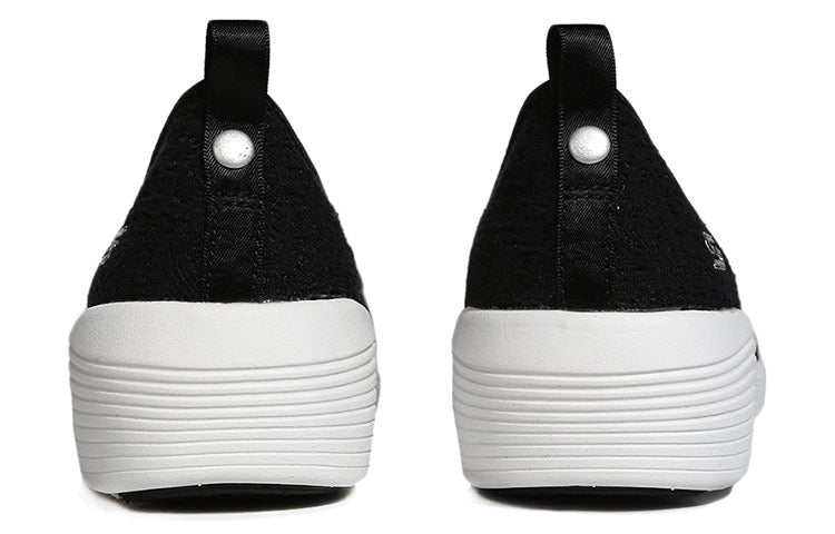 (WMNS) Skechers Sport Active Slip-on Shoes 'Black' 23758-BKW