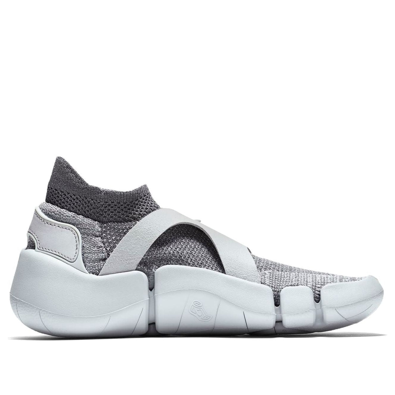 Nike Footscape Flyknit DM 'Wolf Grey Pure Platinum' AO2611-006