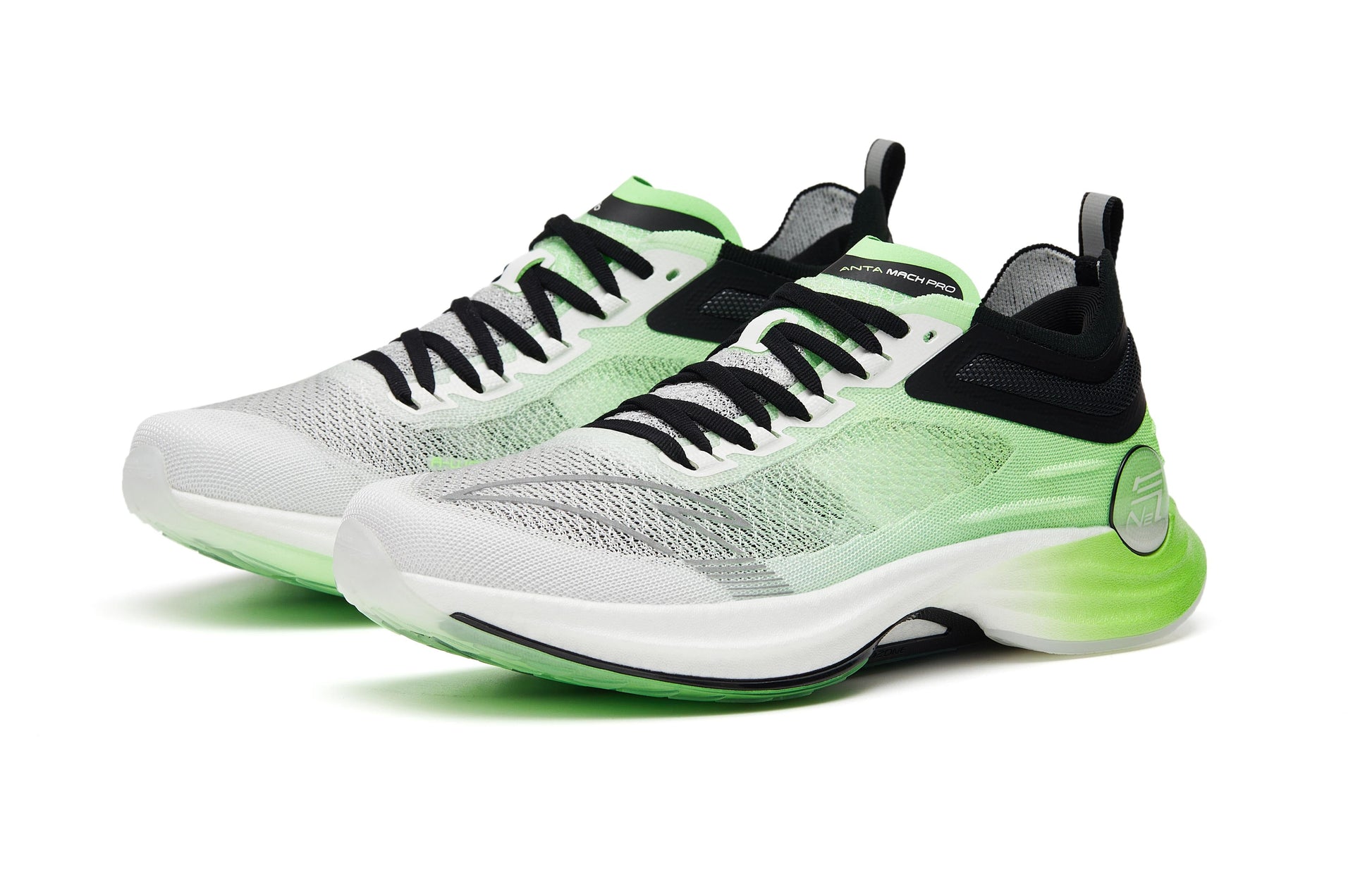 ANTA Mach Pro 'White Green Black' 112325584S-2