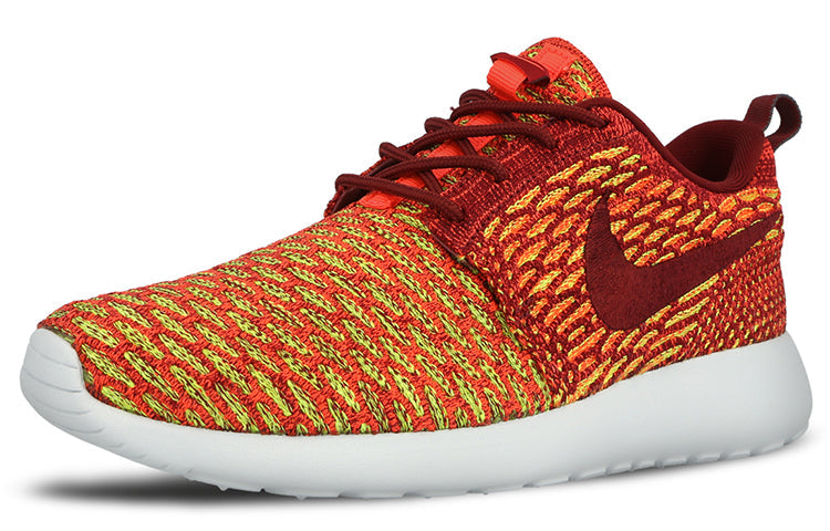 (WMNS) Nike Roshe One Flyknit 'Team Red Crimson' 704927-600