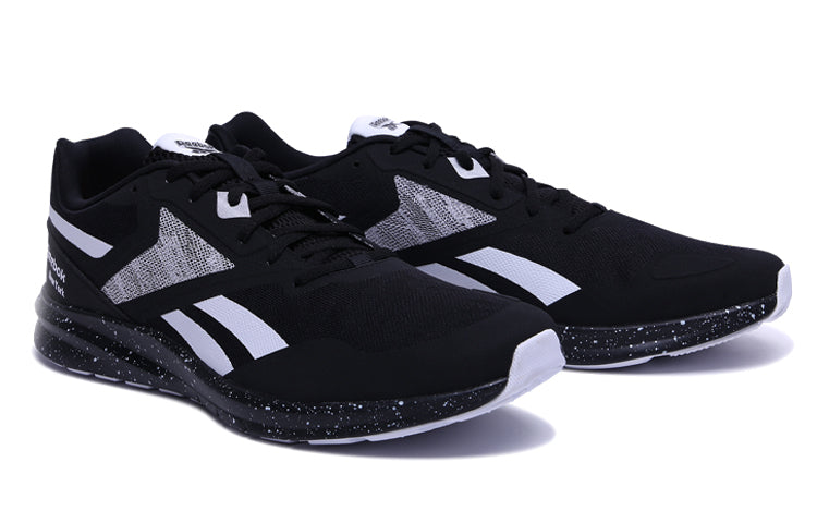 Reebok runner 'Black White' FW1253