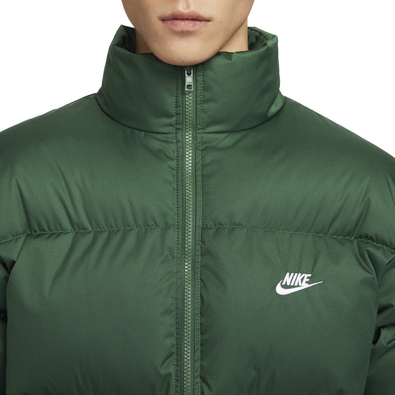 Nike Sportswear Club Puffer Jacket Asia Sizing 'Green' FB7369-323