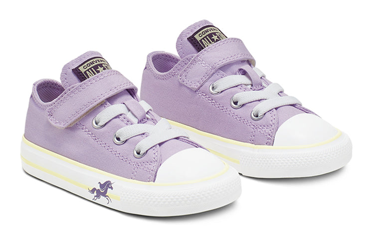 Converse Kids' Hook-and-Loop Chuck Taylor All Star Low Top Purple 766205C