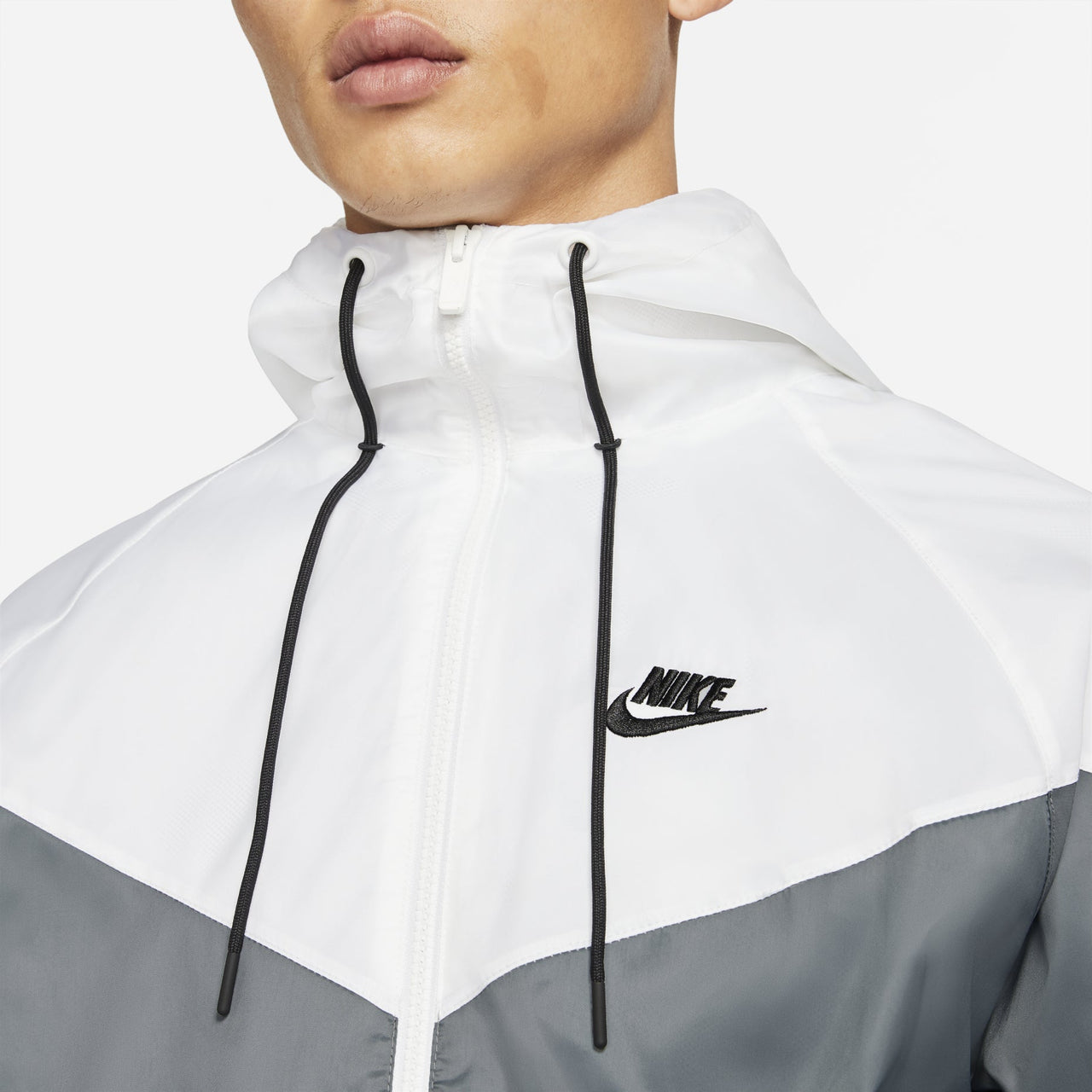 Nike Sportswear Windrunner Sports Training hooded Woven Jacket Gray White DA0002-084