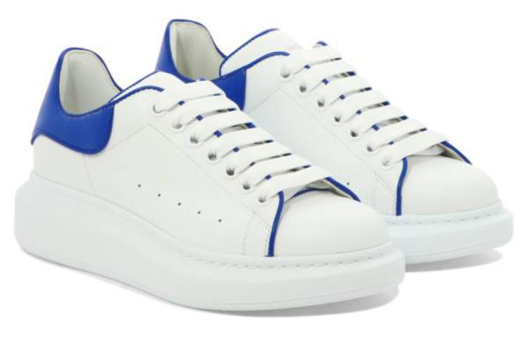 (WMNS) Alexander McQueen IOversized Leather Sneakers 'White Blue' 733003WHJE58806