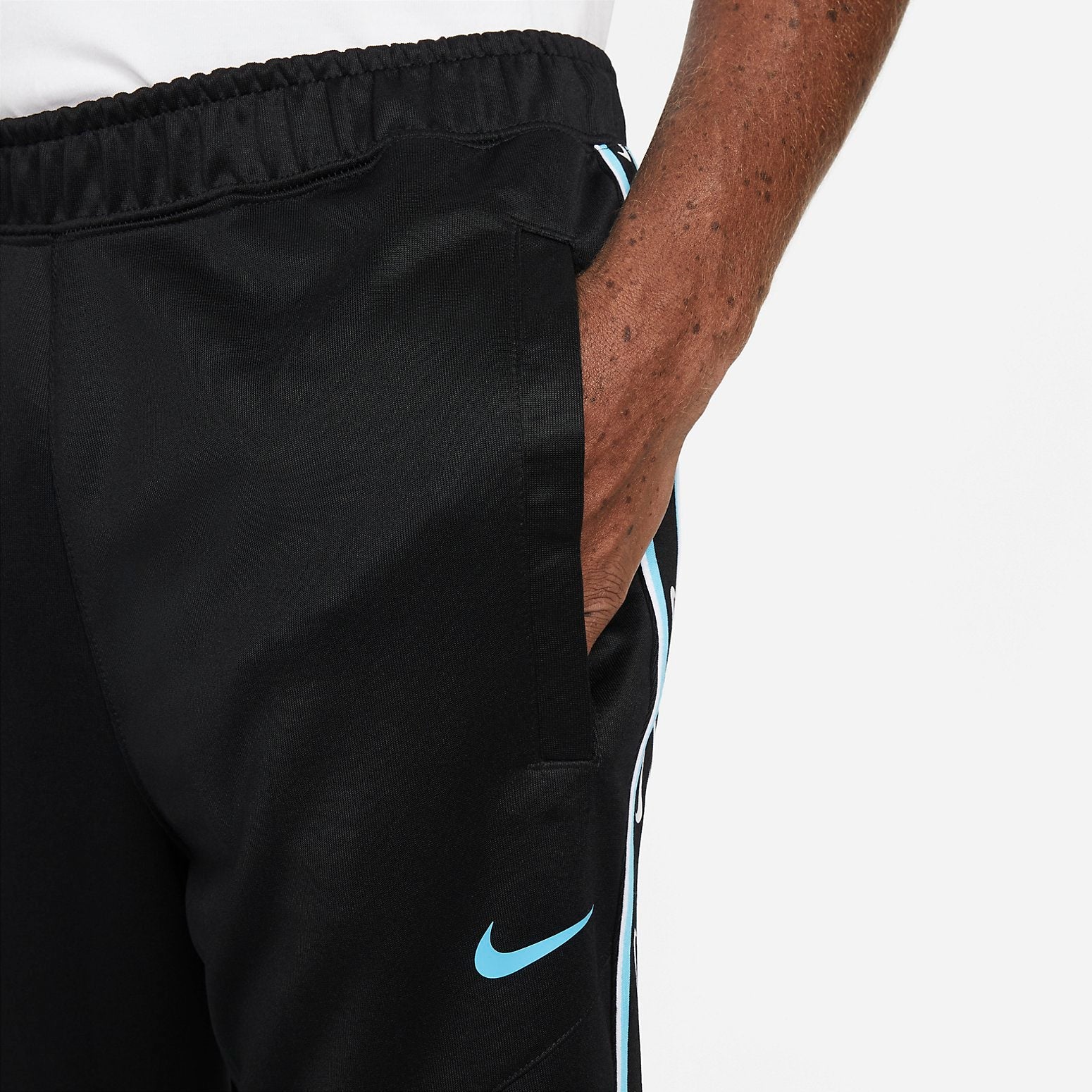 Nike Sportswear Repeat Pants 'Black' DX2027-011