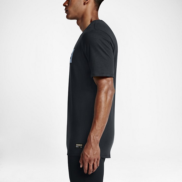 Apparel s Men Nike FC Color Shift Block T-Sh 805521-010