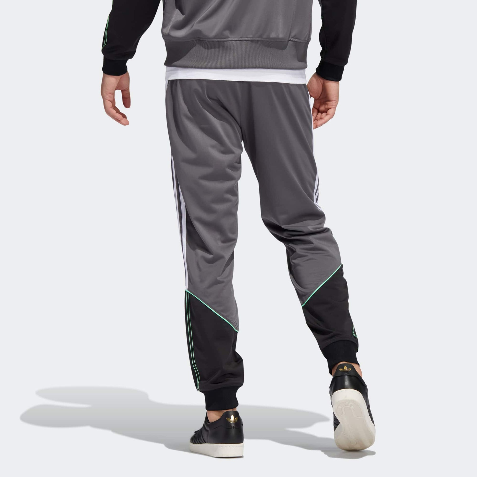adidas originals Tricot Sst Tp Logo HI3006