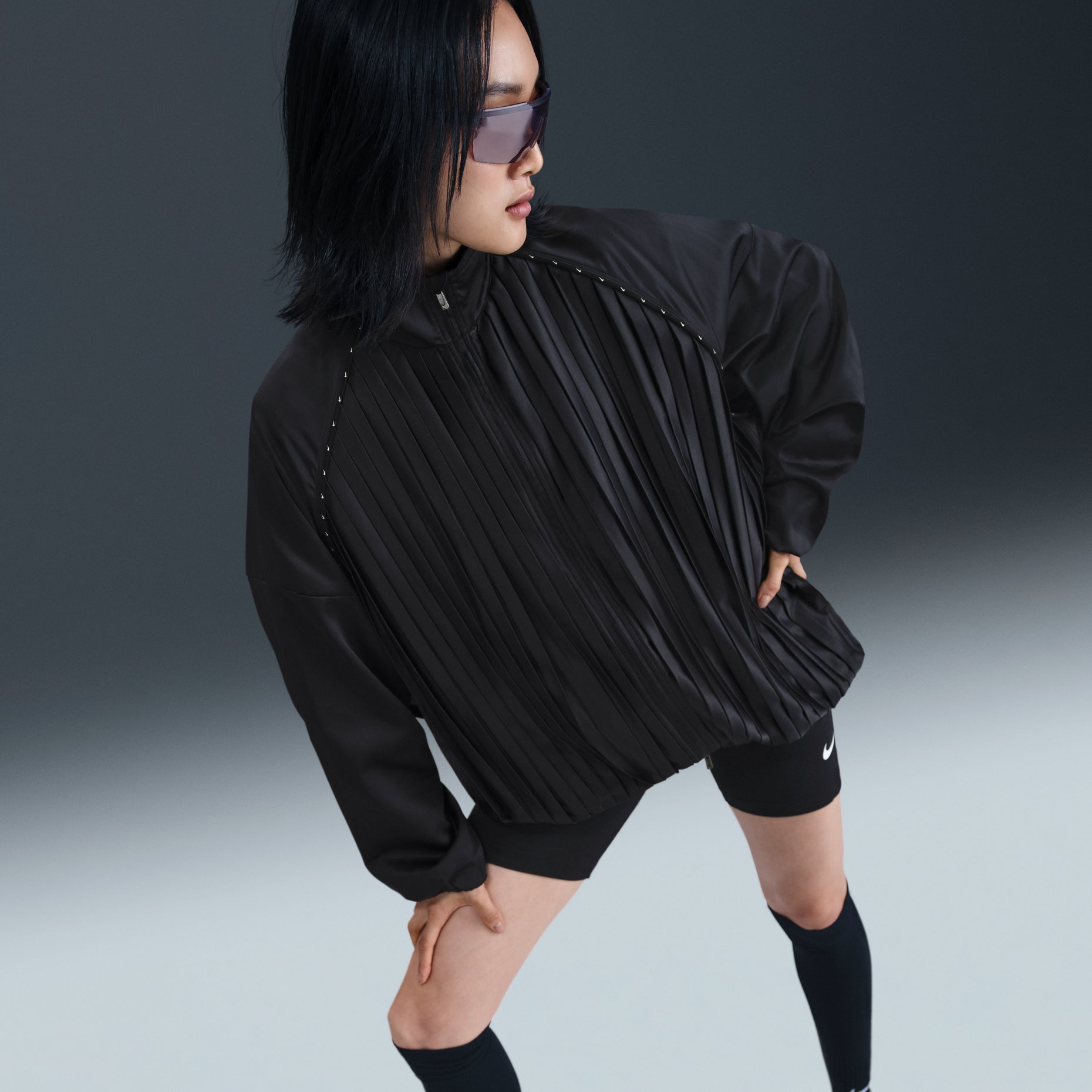(WMNS) Nike Pleated Tracksuit Jacket Asia Sizing 'Black' HJ0518-010