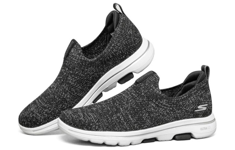 (WMNS) Skechers Go Walk 5 'Dark Grey White' 15952-BKGY