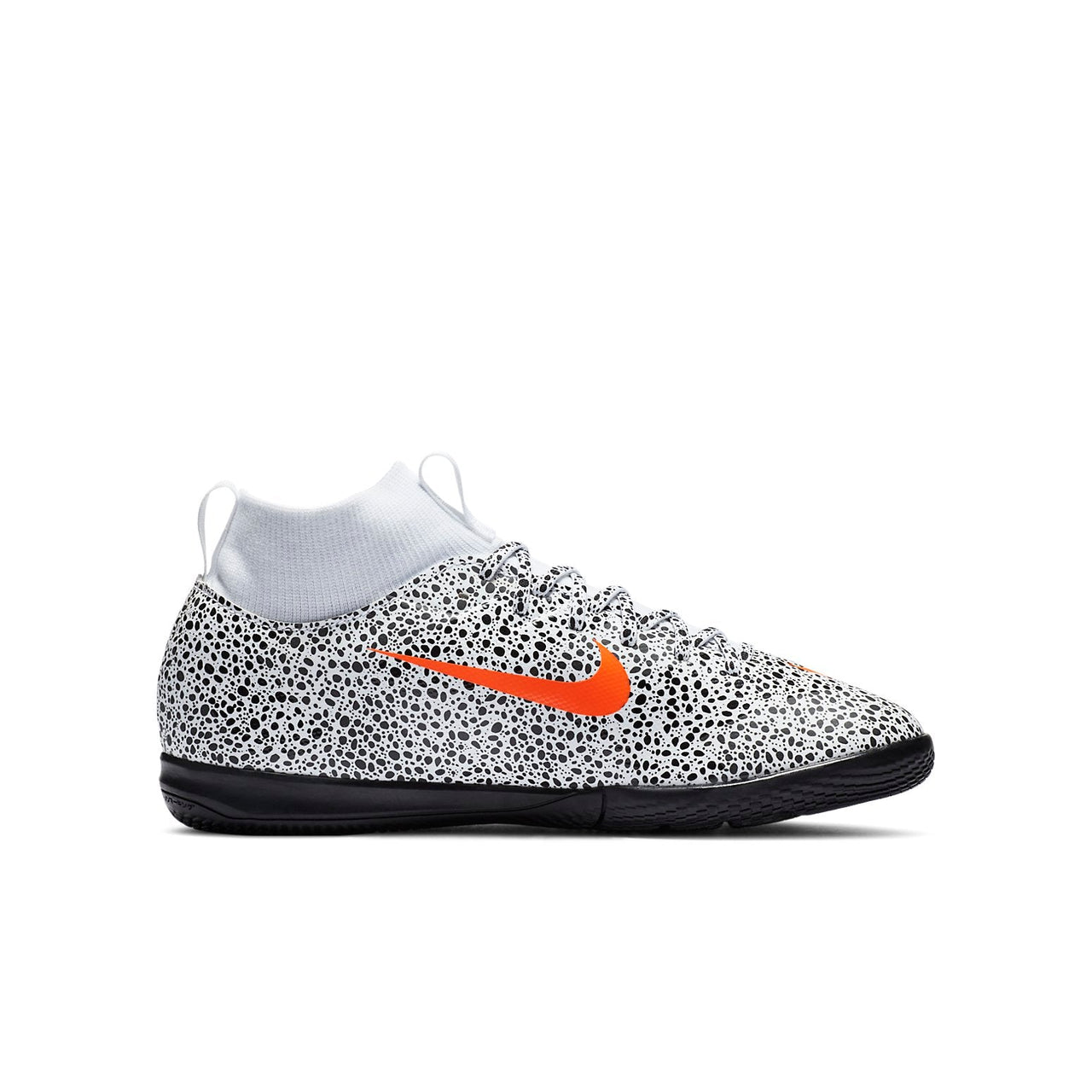 (GS) Nike Mercurial Superfly 7 Academy CR7 IC 'White Black Orange' CV3464-180