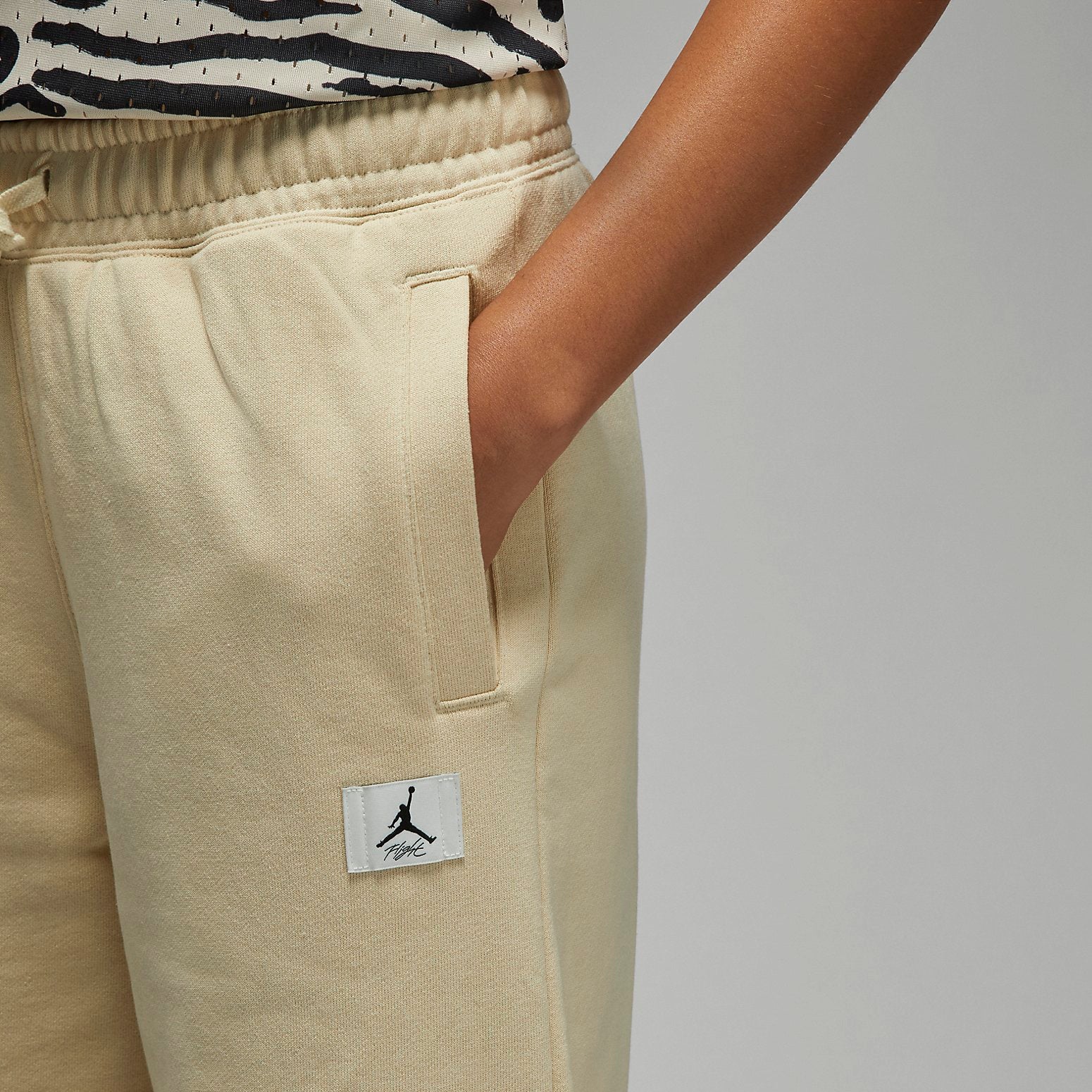 (WMNS) Air Jordan Flight Fleece Trousers 'Beach' DQ4607-234
