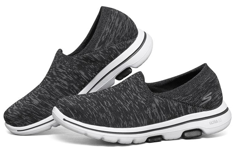 (WMNS) Skechers Go Walk 5 'Black' 15942-BKW