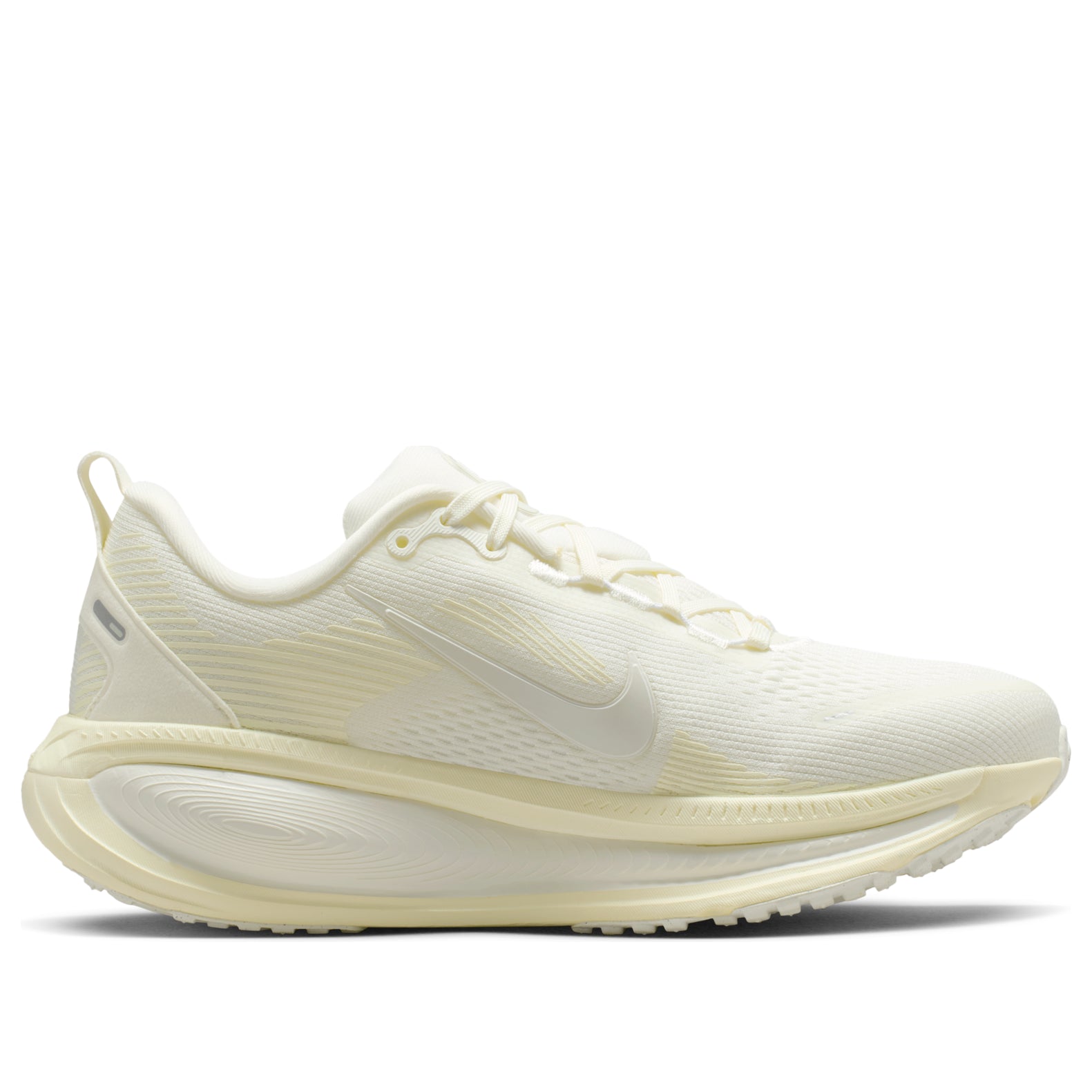 (WMNS) Nike Air Zoom Vomero 18 'Sail Coconut Milk' HM6804-110