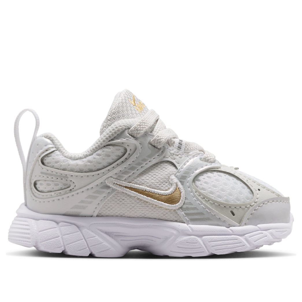 (TD) Nike V5 RNR 'White Metallic Silver Photon Dust' HQ6413-104