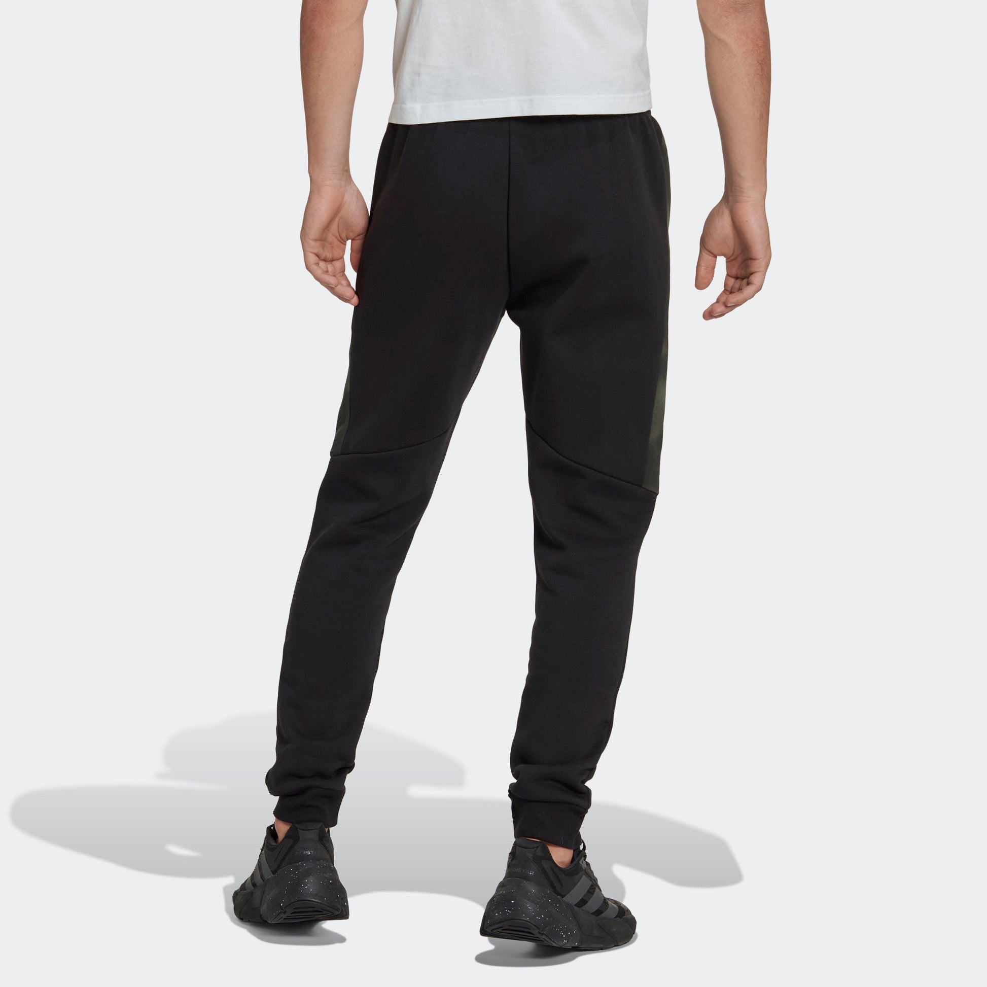 adidas Essentials Sweatpants 'Black Camo' HL6929