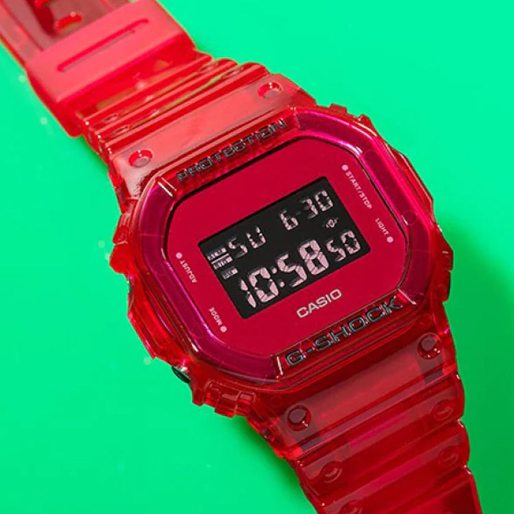 CASIO G-Shock Square 'Red' DW-5600SB-4ER